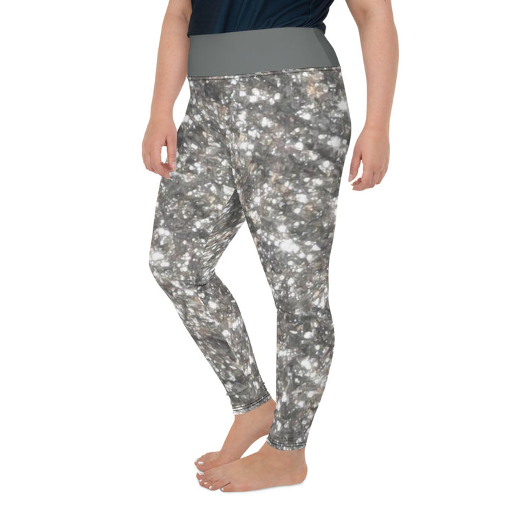 Athleisure Plus Size Leggings with great prints and colorful patterns like Athleisure leggings by Lululemon Athletica, Fabletics, Sweaty Betty, Under Armour, Nike and Adidas 