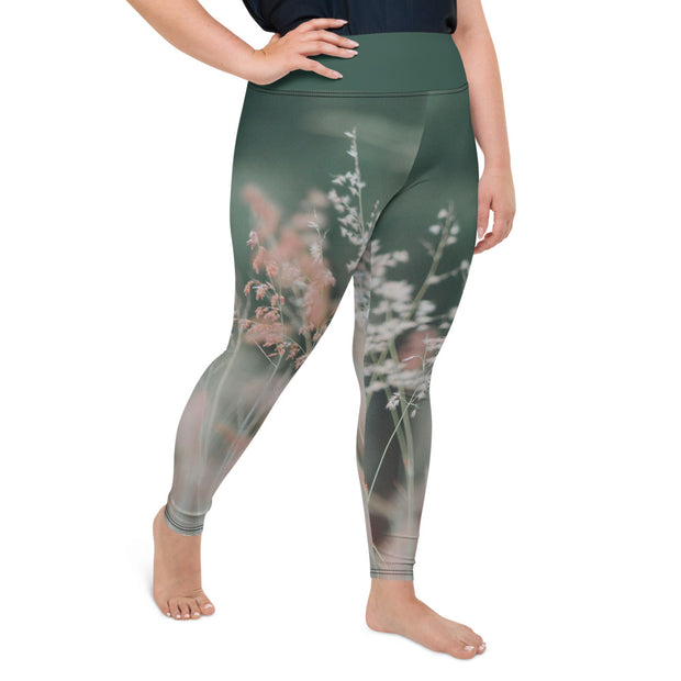 Athleisure Plus Size Leggings with great prints and colorful patterns like Athleisure leggings by Lululemon Athletica, Fabletics, Sweaty Betty, Under Armour, Nike and Adidas 